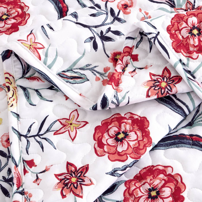 Lark Manor Allishia Red Floral Quilt Set & Reviews Wayfair
